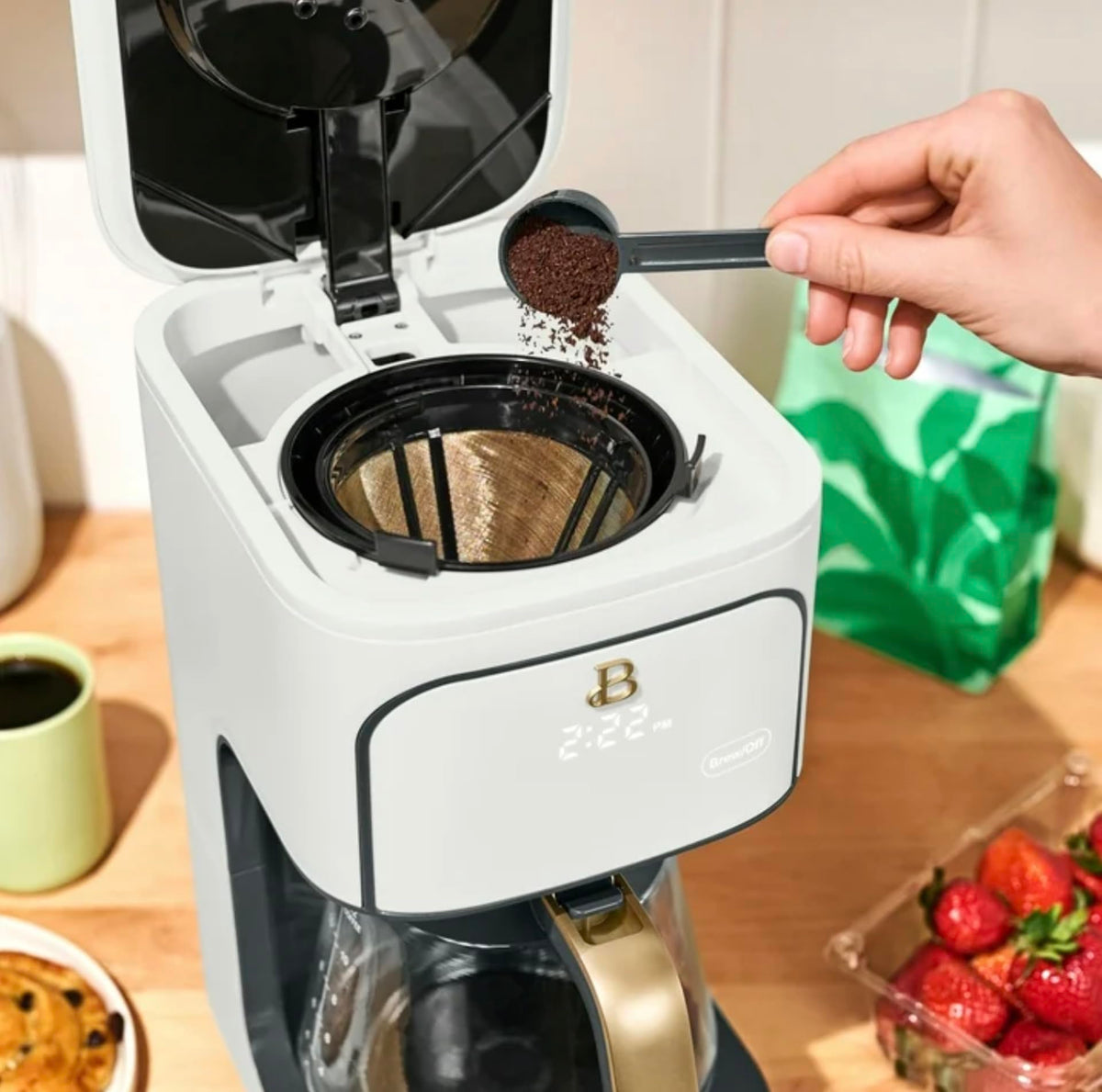 12 Cup Programmable Coffee Maker J24422